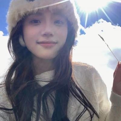 女帝还是小可怜，被我收养